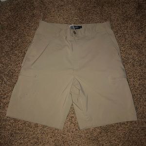 CHAPS Men’s Golf Shorts Size: 32